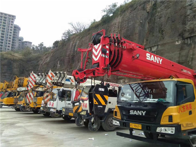 美姑县吊车出租按什么计费？台班费、单次费、里程费怎么算？